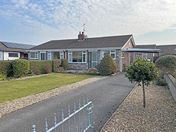2 Bedroom Semi-Detached Bungalow For Sale In Rhuddlan Road, Bodelwyddan, LL18