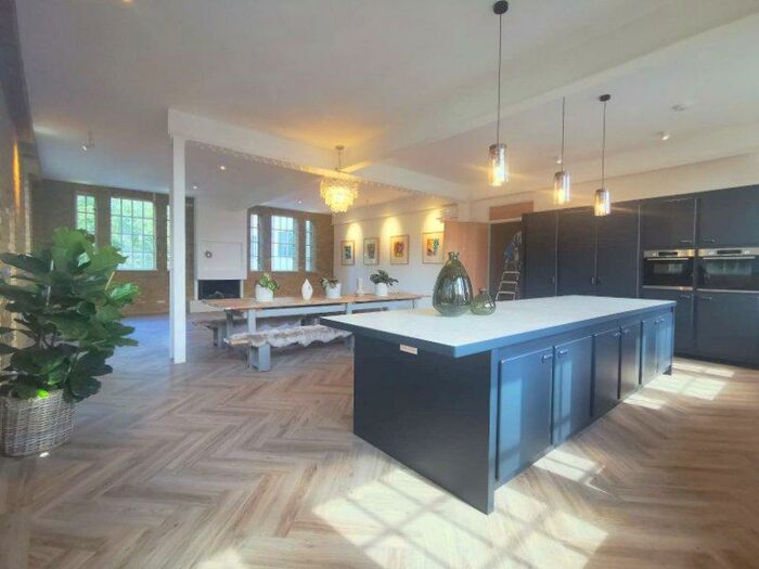 4 Bedroom Apartment To Rent In Station Road, London, SW13