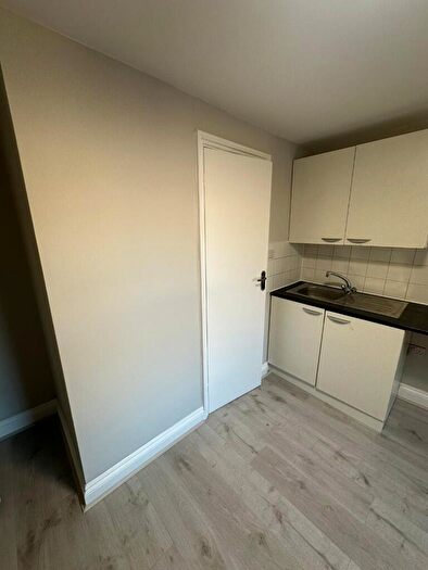 Studio To Rent In Wilton Way, London, E8