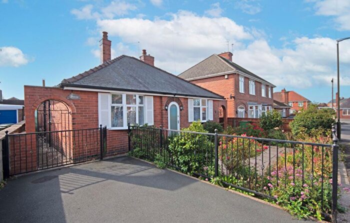 2 Bedroom Detached Bungalow For Sale In West Avenue, Ripley, DE5
