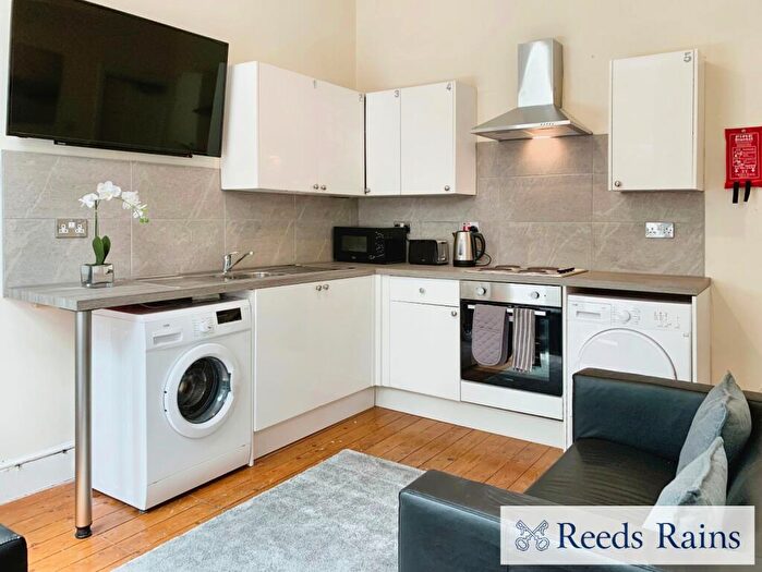 4 Bedroom End Of Terrace House For Sale In Langham Road, Salford, Greater Manchester, M6
