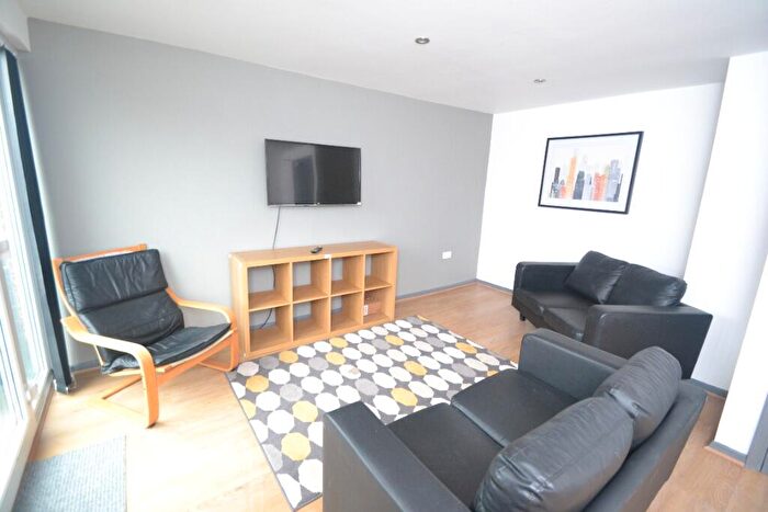 5 Bedroom Terraced House To Rent In Honeywood Drive, Carlton, Nottingham, NG3