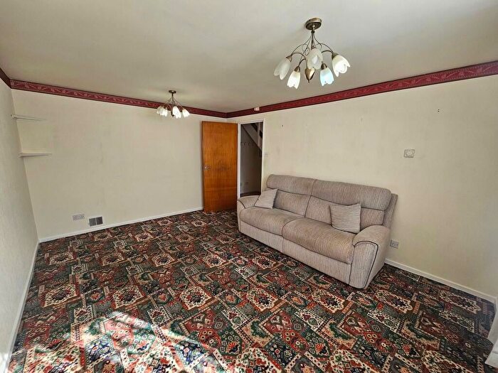 3 Bedroom Terraced House For Sale In Snowshill Close, Warndon, Worcester, WR4