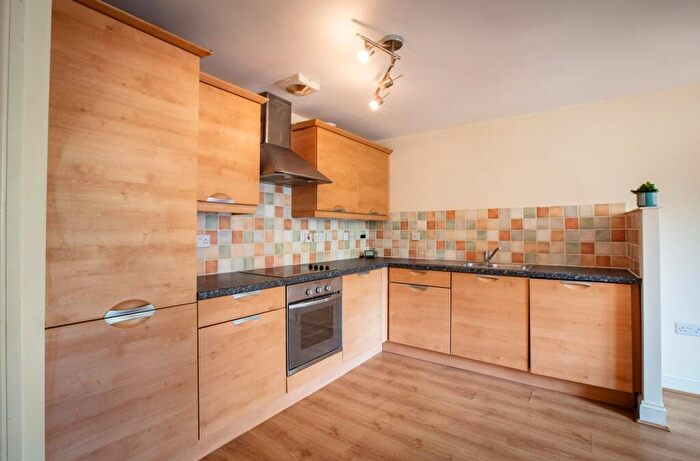 1 Bedroom Apartment For Sale In Walsworth Road, Hitchin, SG4