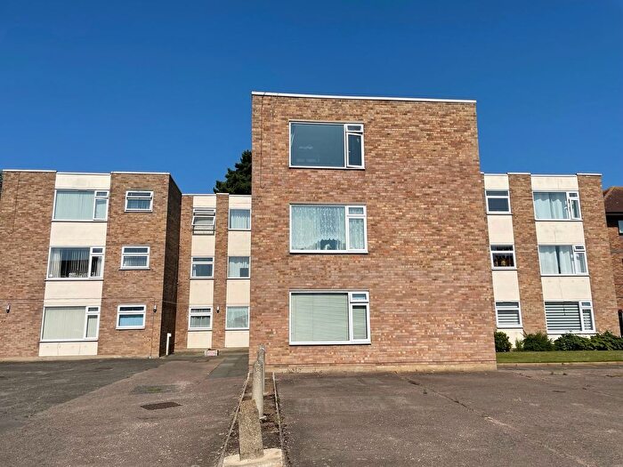2 Bedroom Flat To Rent In Langer Road, Felixstowe, Suffolk, IP11