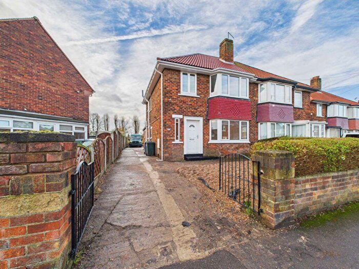 3 Bedroom Semi Detached House To Rent In Charles Street, Carcroft, DN6