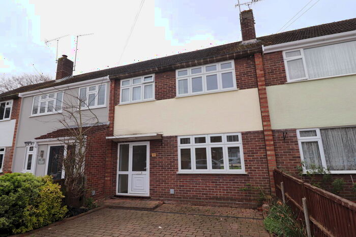 3 Bedroom House To Rent In Long Ridings - Hutton, CM13