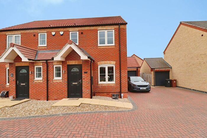 3 Bedroom Semi-Detached House For Sale In Risegate, Lincoln, LN2