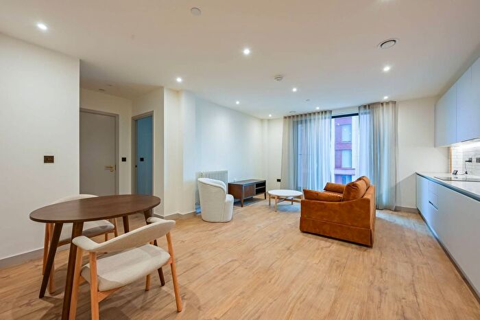 1 Bedroom Flat To Rent In The Eades, Walthamstow Central, Walthamstow, E17