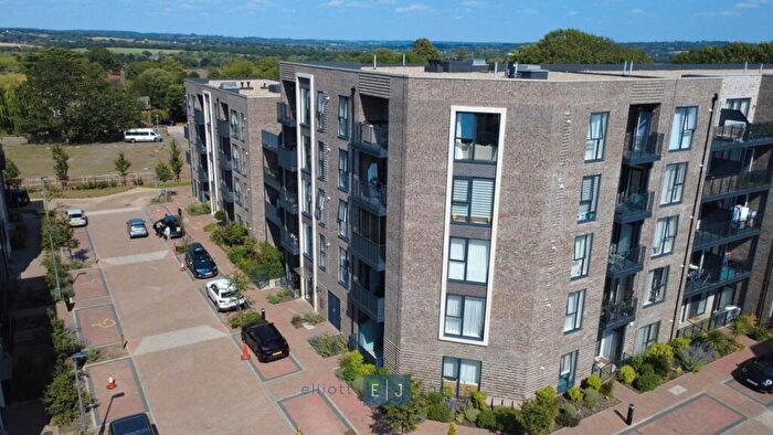 2 Bedroom Apartment For Sale In Academy Way, Loughton, IG10