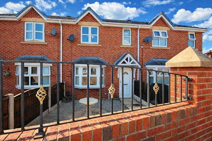 3 Bedroom Terraced House For Sale In Mill Lane, Pontefract, WF8