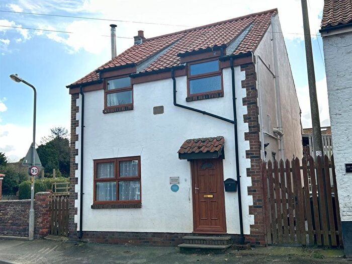 3 Bedroom Detached House To Rent In Main Street, Flixton, Scarborough, YO11