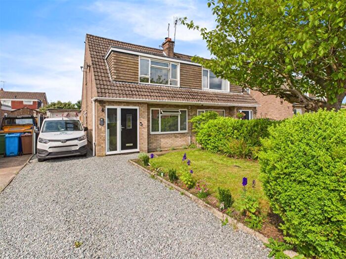 3 Bedroom Semi-Detached House For Sale In West Hall Garth, South Cave, HU15