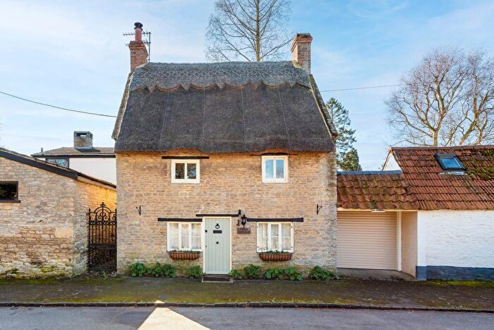 3 Bedroom Cottage For Sale In Clifton Road, Newton Blossomville, Buckinghamshire, MK43
