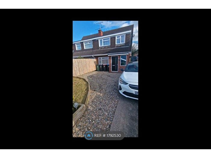 3 Bedroom Semi-Detached House To Rent In Saxon Way, Blacon, Chester, CH1