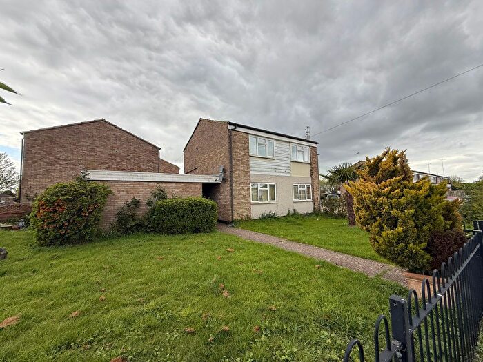 1 Bedroom Maisonette For Sale In Harvey Road, Aylesbury, HP21