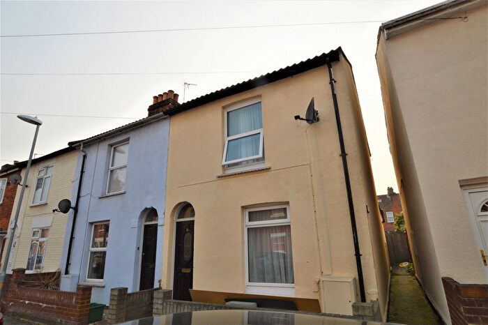 3 Bedroom End Of Terrace House To Rent In Charles Street, Colchester, CO1