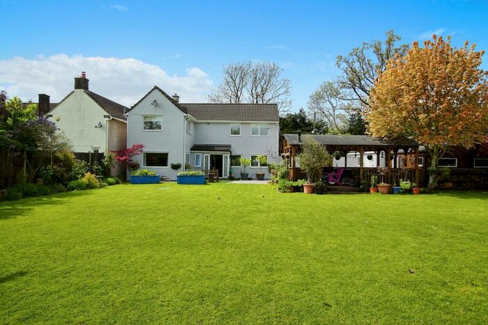 4 Bedroom Detached House For Sale In Latteridge Road, Iron Acton, Bristol, Gloucestershire, BS37