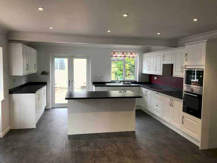 3 Bedroom Bungalow To Rent In Green Pastures, Chilham, Canterbury, Kent CT4