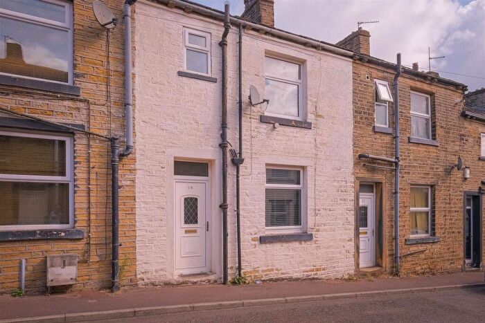 1 Bedroom Terraced House For Sale In Thomas Street West, Halifax, HX1