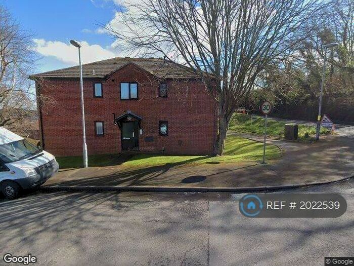 1 Bedroom Flat To Rent In Abbots Keep, Exeter, EX4