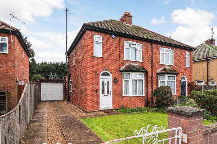 2 Bedroom Semi Detached House For Sale In Somerset Road, Histon, Cambridge, CB24