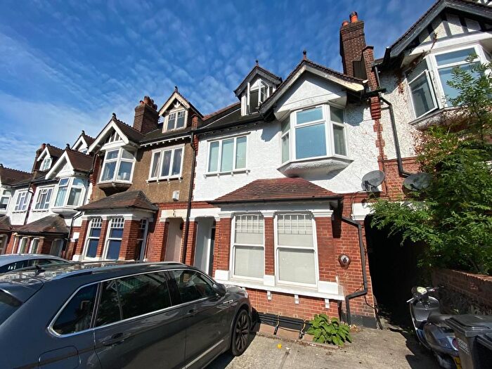 Studio To Rent In Heathfield Road, Croydon, Cro, CR0