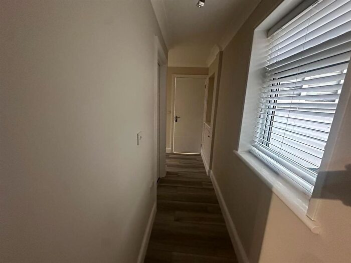 1 Bedroom Flat To Rent In Millbrook Road East, Southampton, SO15