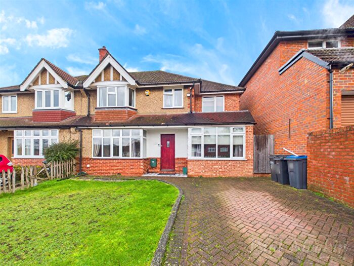 5 Bedroom Semi Detached House For Sale In Farley Road, South Croydon, CR2