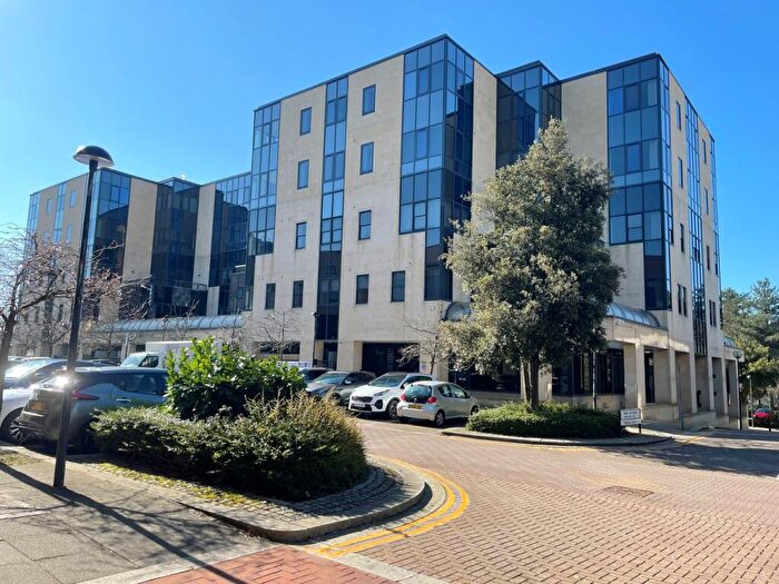 Apartment To Rent In Tempus House, Milton Keynes, MK9