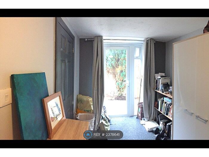 6 Bedroom End Of Terrace House To Rent In Agar Road, Truro, TR1