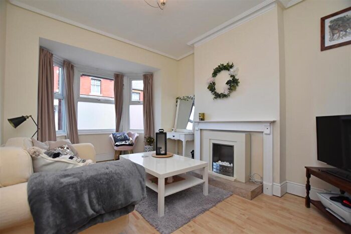 2 Bedroom Terraced House For Sale In Holyhead Road, Froncysyllte, LL20