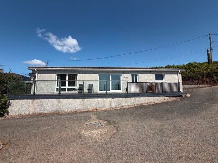 3 Bedroom Bungalow To Rent In Penzance, TR20