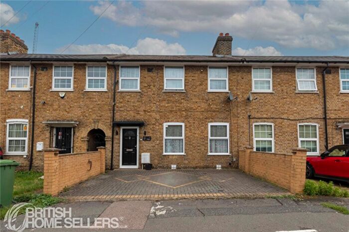3 Bedroom Terraced House For Sale In Romborough Way, London, SE13