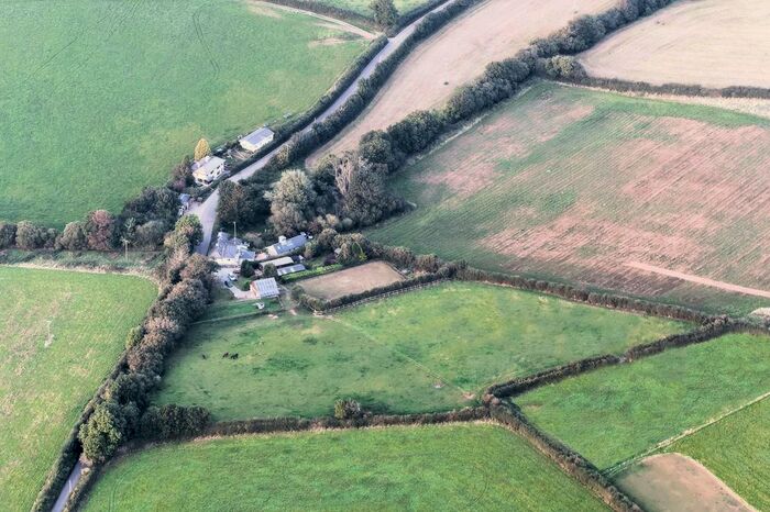 3 Bedroom Cottage For Sale In Avonwick, South Brent, TQ10