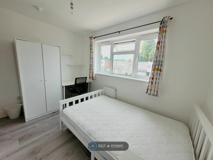 8 Bedroom Terraced House To Rent In Sheriff Avenue, Coventry, CV4