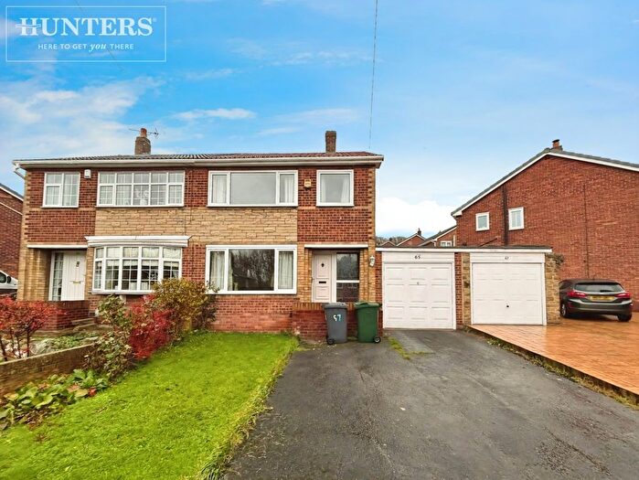 3 Bedroom Semi-Detached House For Sale In St. Pauls Parade, Barnsley, S71