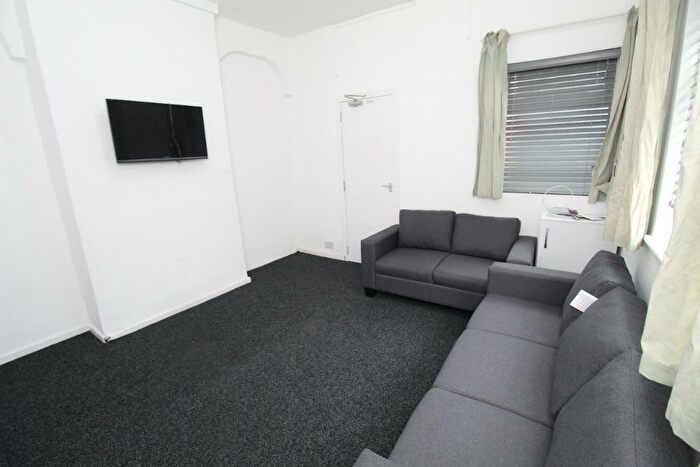 5 Bedroom Semi-Detached House To Rent In Marlborough Street, Dunkirk, Nottingham, NG7