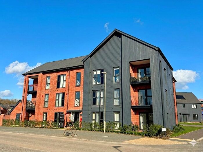 2 Bedroom Flat For Sale In Whiteley Way, Curbridge, SO30