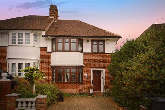 3 Bedroom Semi Detached House For Sale In Priory Avenue, London, E4