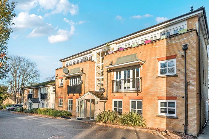 2 Bedroom Flat To Rent In Glenmere Row, Lee, London, SE12