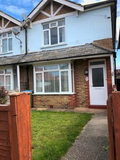 3 Bedroom Semi-Detached House To Rent In Mayfield Road, Bognor Regis, PO21