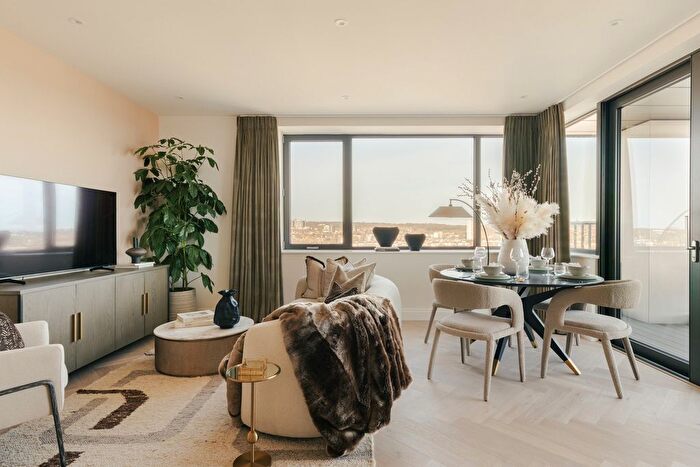 2 Bedroom Flat For Sale In Chalk Farm Road, London, NW1