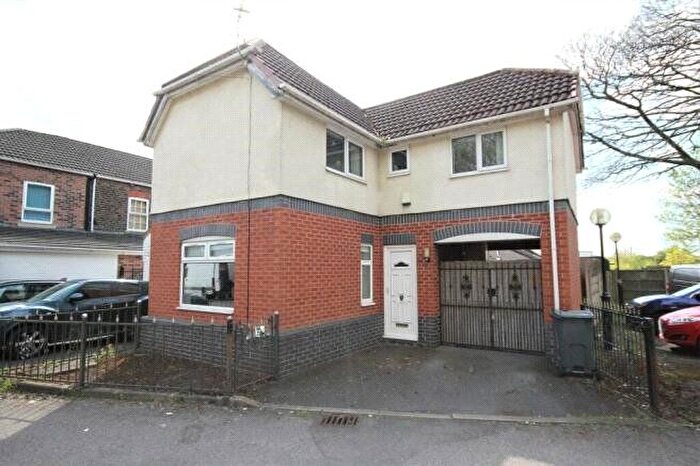 3 Bedroom Detached House For Sale In Liverpool Road, Widnes, Cheshire, WA8