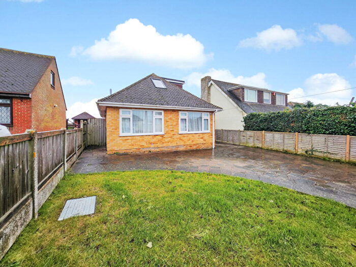 4 Bedroom Detached House For Sale In Sea View Road, Cliffsend, Ramsgate, CT12