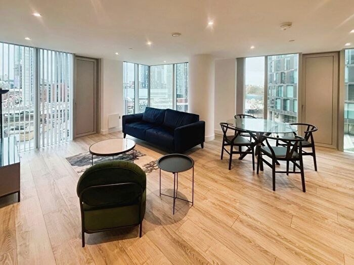 2 Bedroom Flat To Rent In The Blade, Silvercroft Street, Manchester, M15