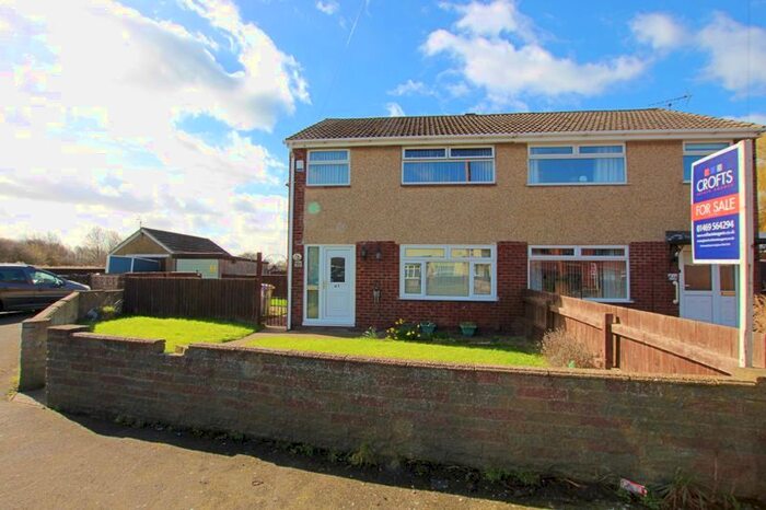 3 Bedroom Semi-Detached House For Sale In Chestnut Avenue, Immingham, DN40