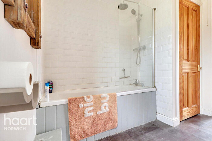 2 Bedroom Bungalow For Sale In Hastings Court, Melton Constable, NR24