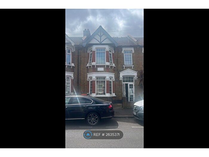 3 Bedroom Terraced House To Rent In Crofton Road, London, E13