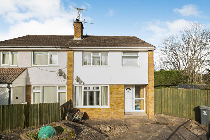 3 Bedroom Semi Detached House To Rent In Pinewood Crescent, Penylan, Cardiff, CF23
